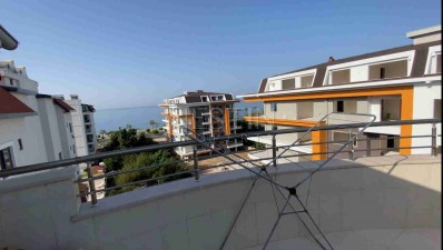 Двухуровневые апартаменты 4+1 с видом на море в уютном жилом комплексе в районе Кестель фото 23