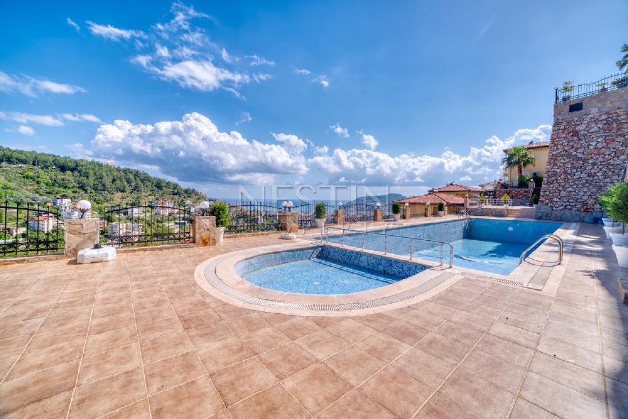 Вилла 3+1 в центре города Аланья в районе Тепе с видом на море и горы фото 27