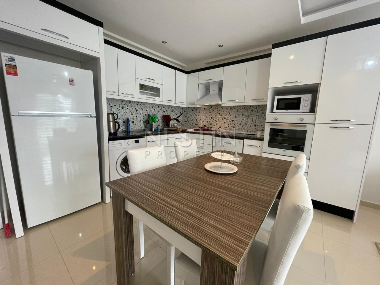 Квартира 1+1 в районе Кестель в 400 метрах от Средиземного моря. фото 3