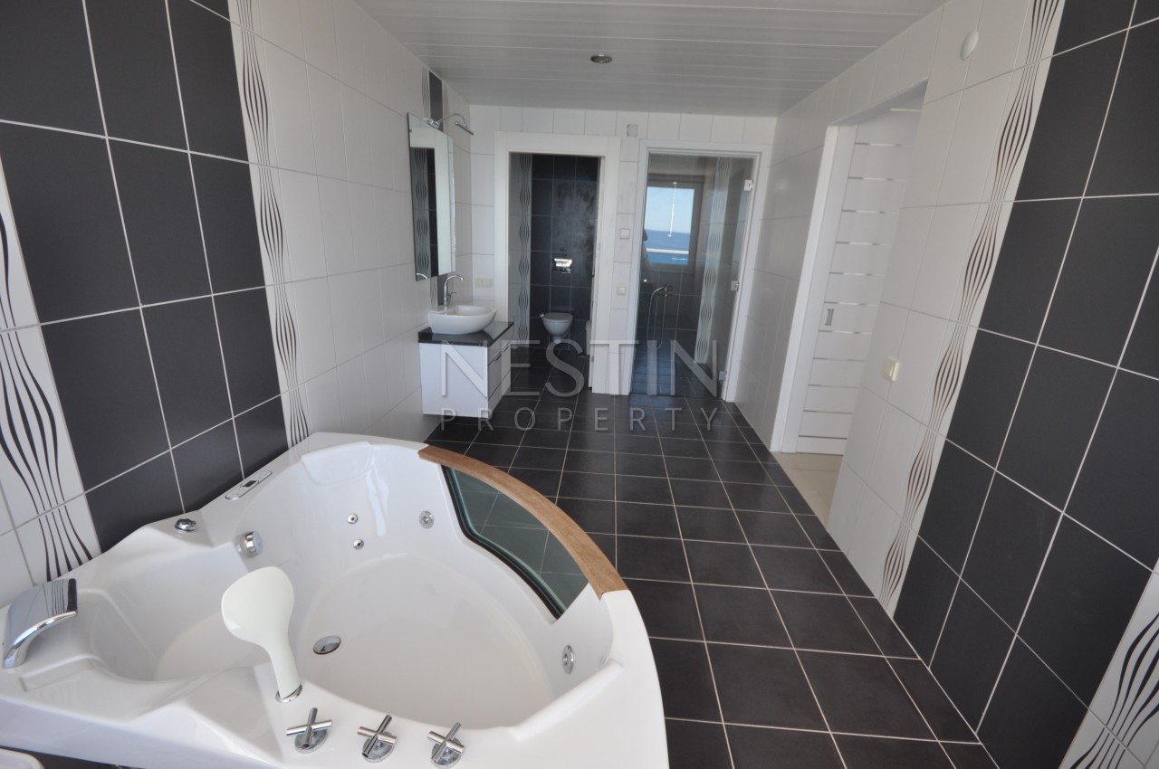 Квартира дуплекс 3+1 в районе Тосмур в 50 м от Средиземного моря фото 20