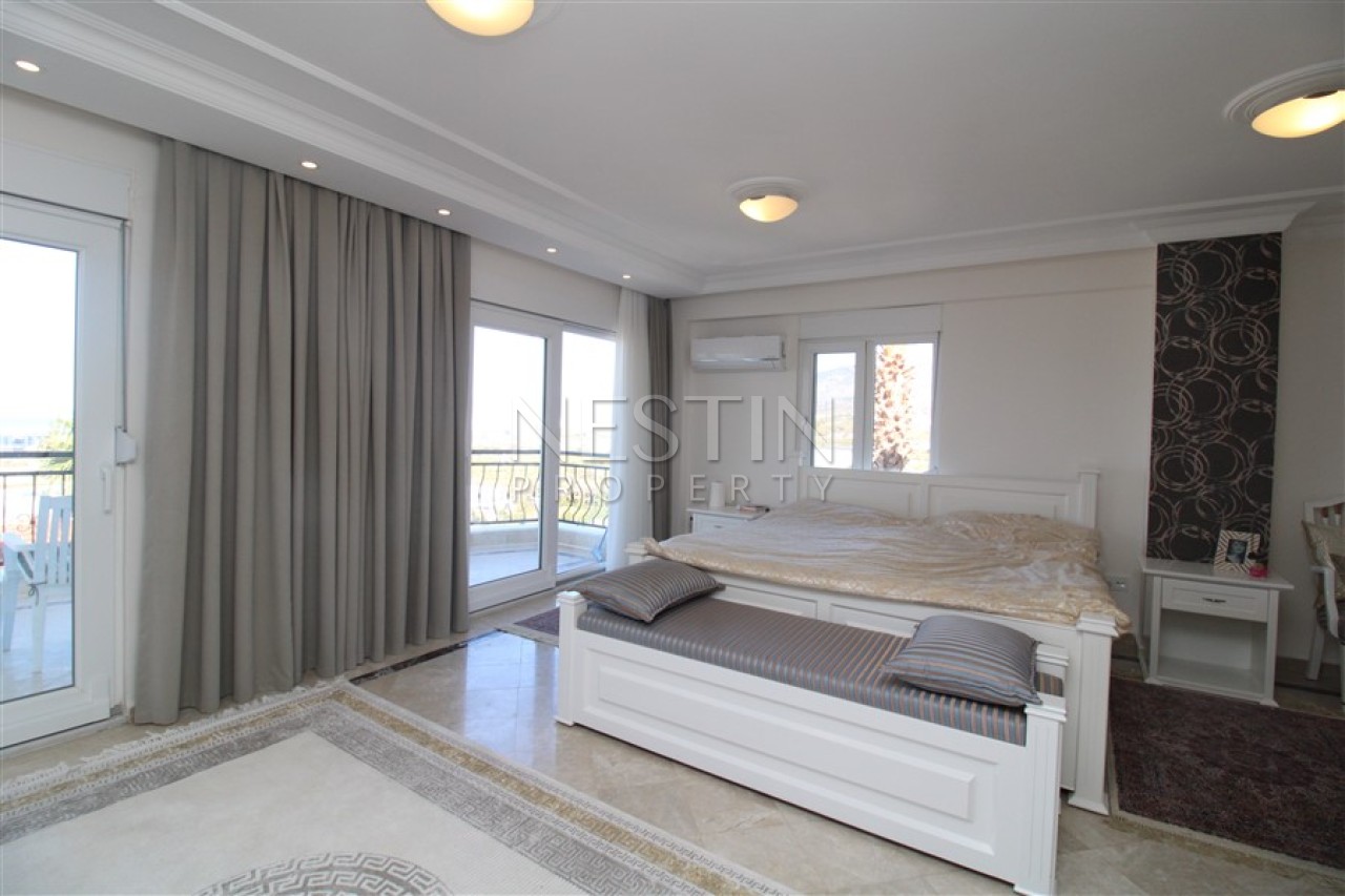 Вилла 6+2 в районе Каргыджак в 1000 м от Средиземного моря с видом на море фото 15