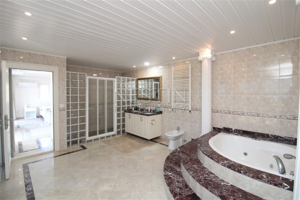 Вилла 6+2 в районе Каргыджак в 1000 м от Средиземного моря с видом на море фото 37