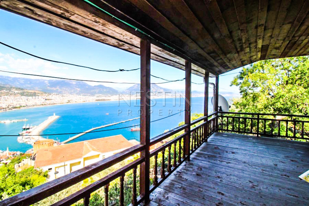 Вилла 5+1 в центре города Аланья в 250 м от Средиземного моря с видом на море и крепость фото 16