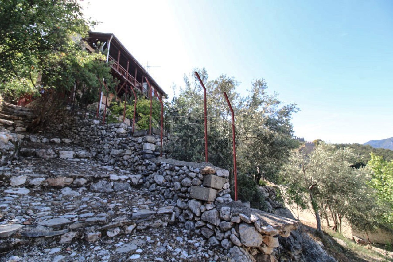 Вилла 5+1 в центре города Аланья в 250 м от Средиземного моря с видом на море и крепость фото 20