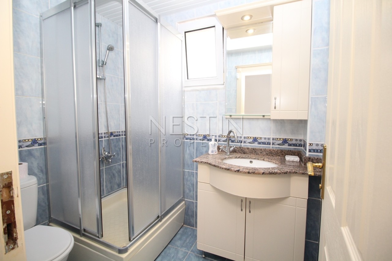 Вилла 3+1 в центре города Аланья с видом на море и горы фото 17