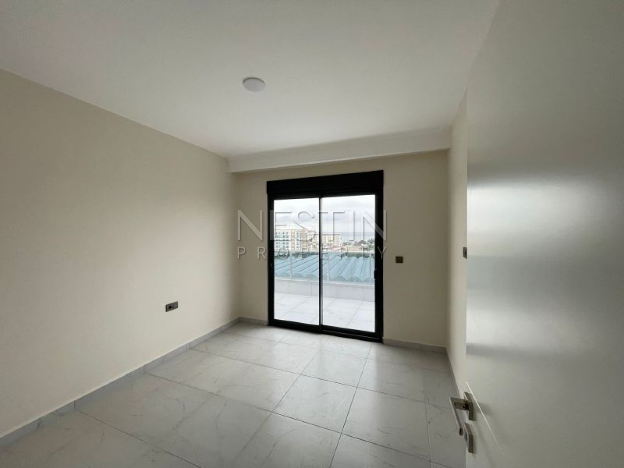 Двухуровневая квартира 4+1 в районе Каргыджак в 1000 метрах от Средиземного моря. фото 13