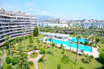 Квартира 2+1 в люксовом комплексе в центре Тосмура фото 2