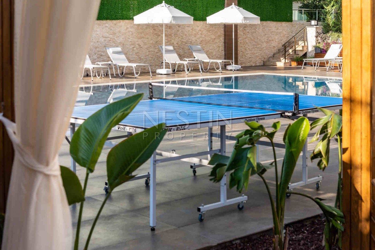 Потрясающая квартира 1+1 с выходом в сад на первой береговой линии в Кестеле фото 4