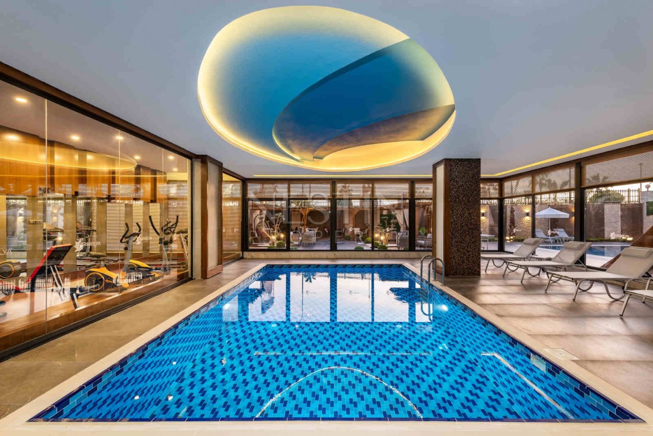 Потрясающая квартира 1+1 с выходом в сад на первой береговой линии в Кестеле фото 7