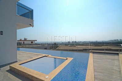 Роскошная вилла с собственным бассейном в районе Каргыджак фото 2