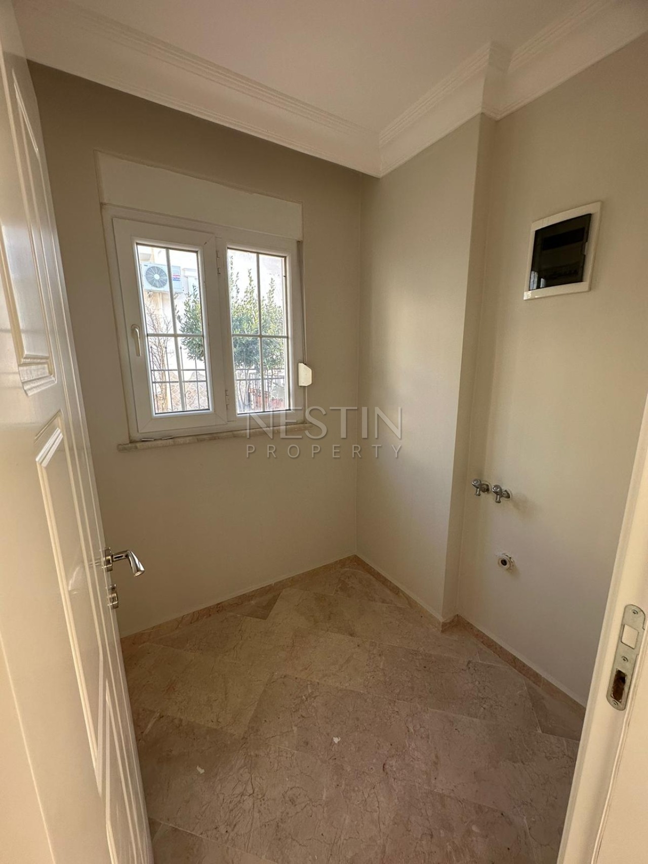 Вилла 6+2 в центре города Аланья в районе Бекташ с видом на горы фото 15