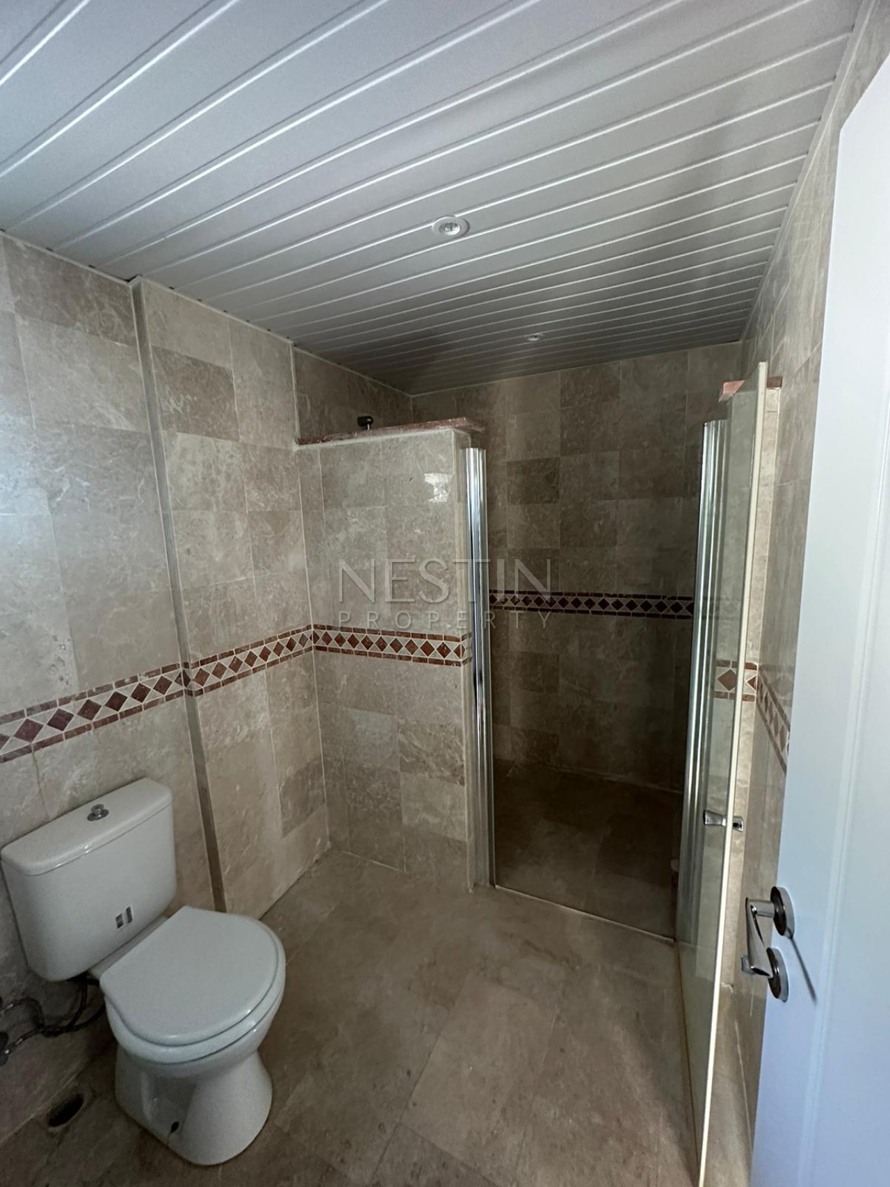 Вилла 6+2 в центре города Аланья в районе Бекташ с видом на горы фото 23