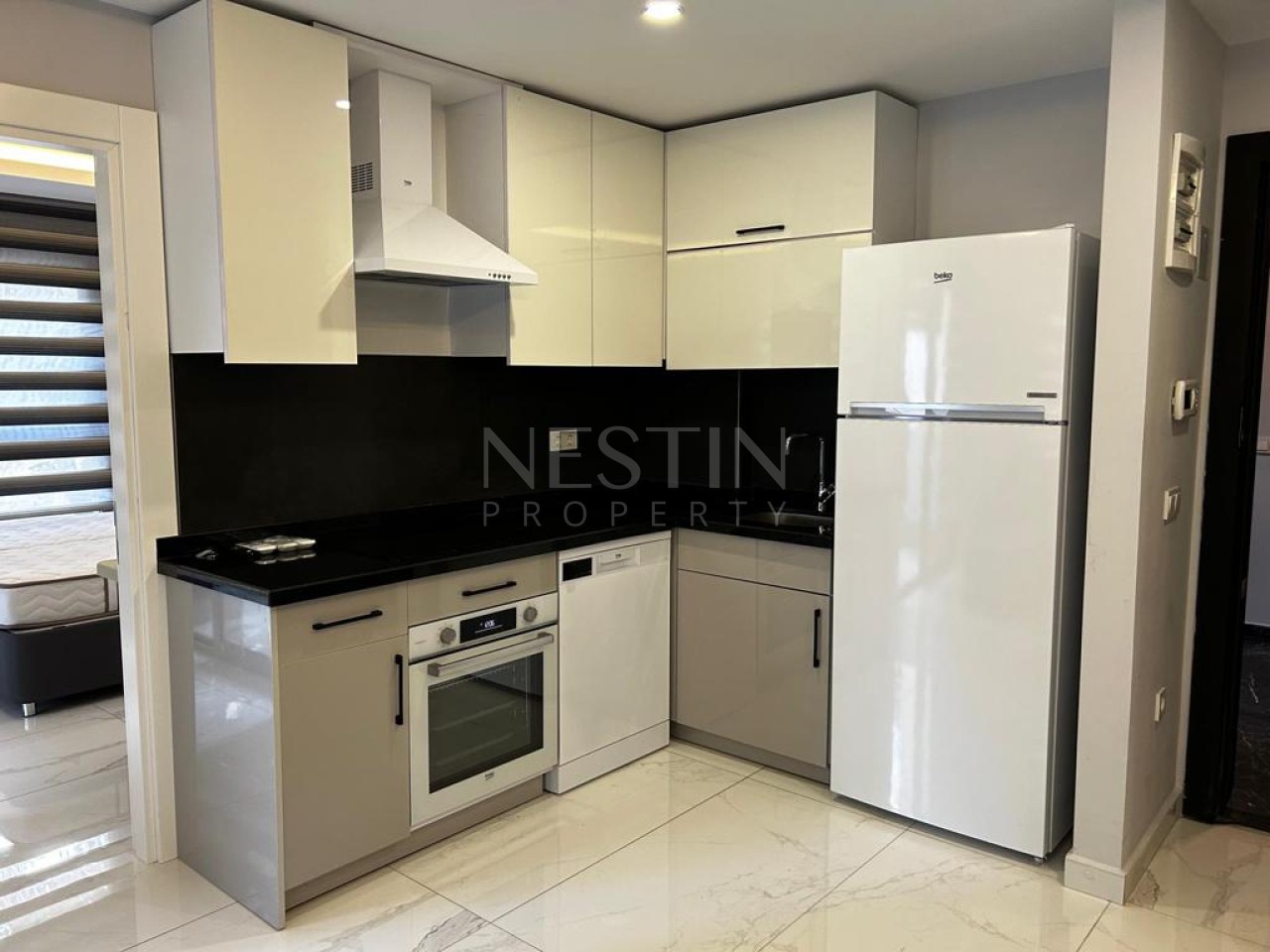 Квартира 2+1 в центре Аланьи в 50 м от Средиземного моря. фото 3