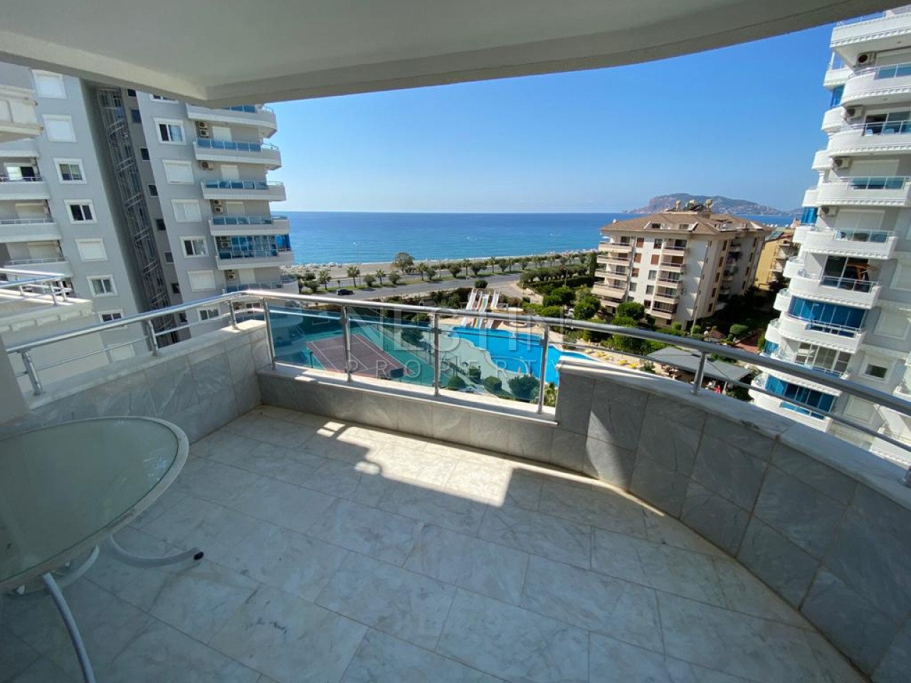 Квартира 2+1 на берегу Средиземного моря в комплексе класса Люкс фото 1