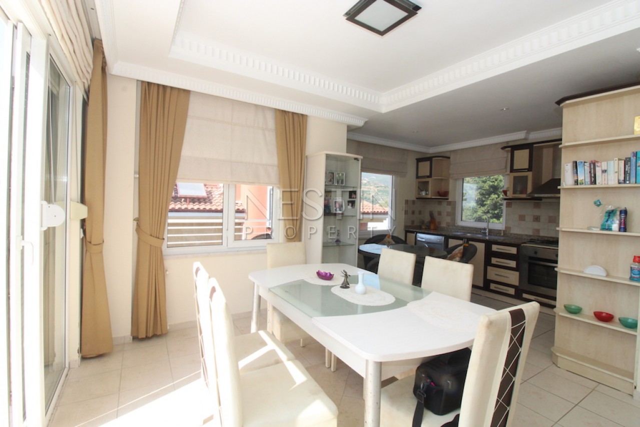 Вилла 4+1 с мебелью в закрытом комплексе с бассейном фото 9