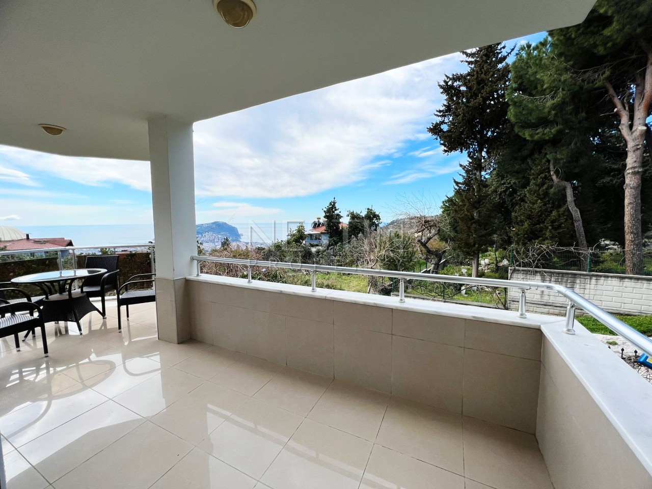 Вилла 3+1 в центре города Аланья в районе Тепе с видом на море фото 16