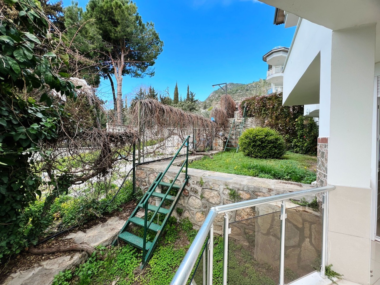 Вилла 3+1 в центре города Аланья в районе Тепе с видом на море фото 25