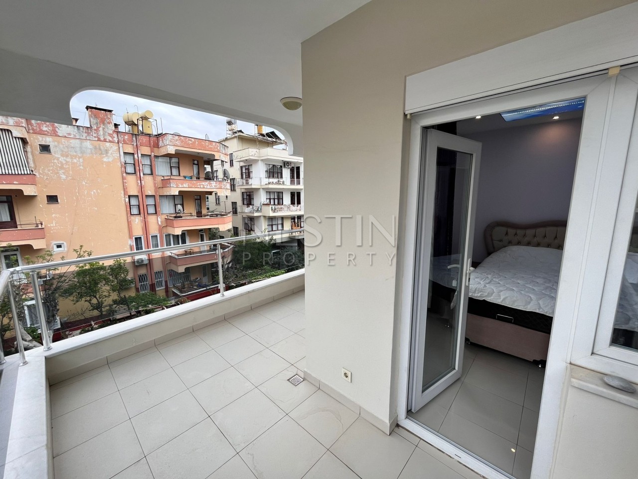 Квартира 1+1 в центре Аланьи в 450 м от Средиземного моря. фото 12