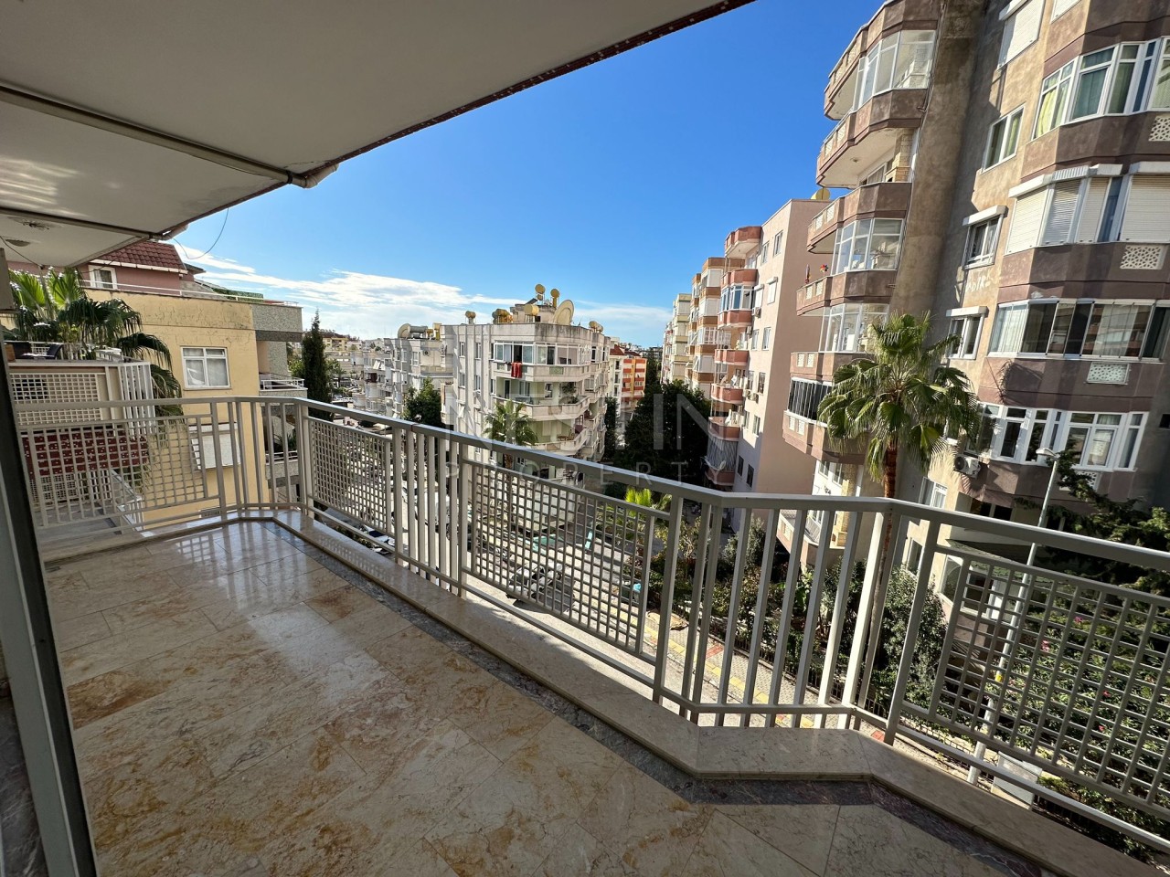 Квартира 2+1 в центре города Аланья в 500 м от Средиземного моря. фото 17