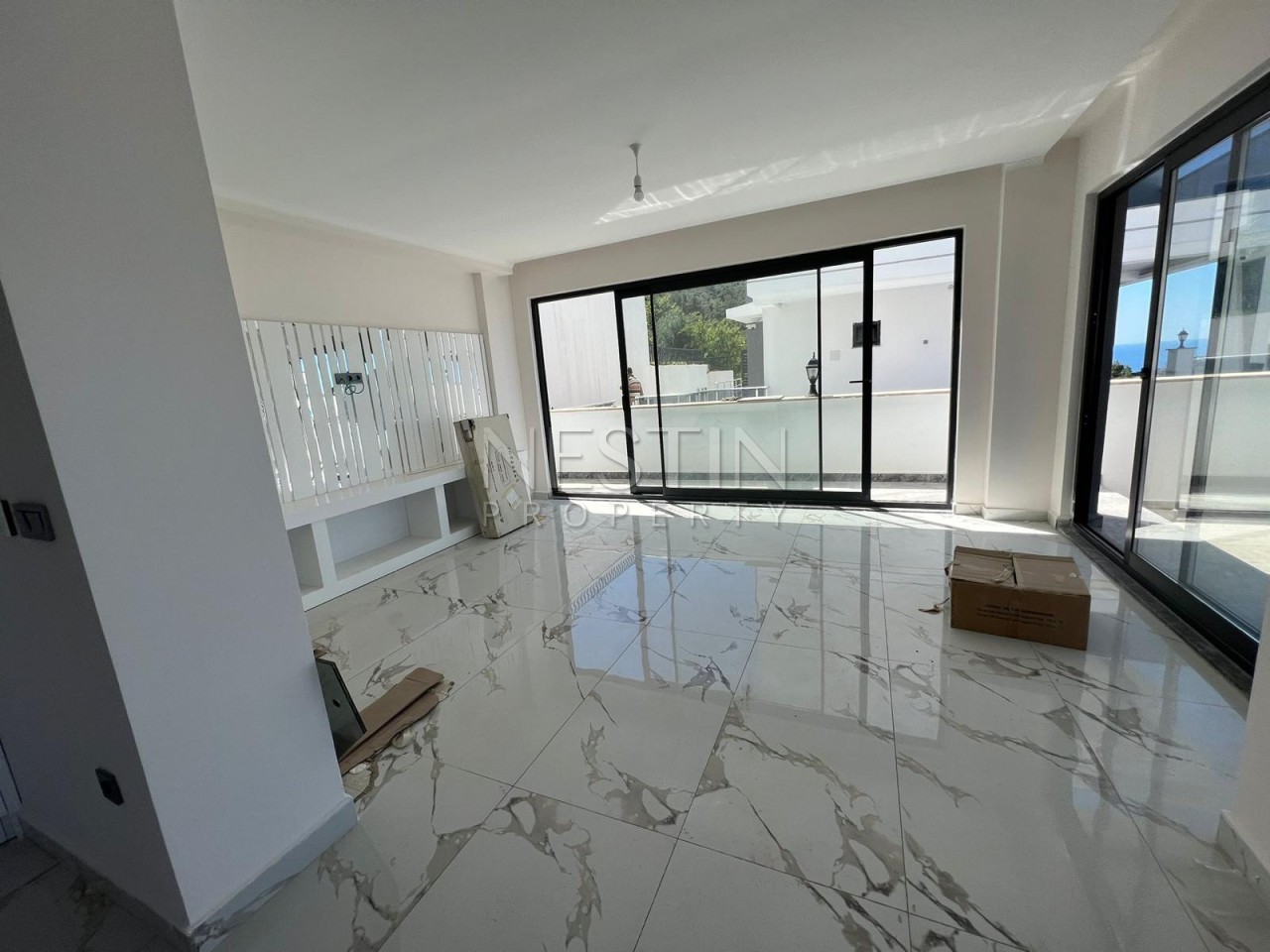 Вилла 3+1 в центре города Аланья с видом на море и горы фото 3