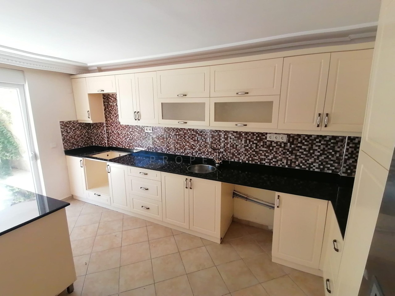 Вилла 4+1 в центре города Аланья в районе Тепе с видом на море и горы фото 5