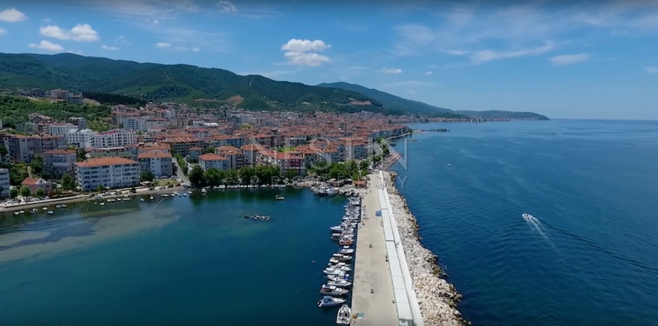 Жилой комплекс в городе Ялова в 50 м от моря фото 9