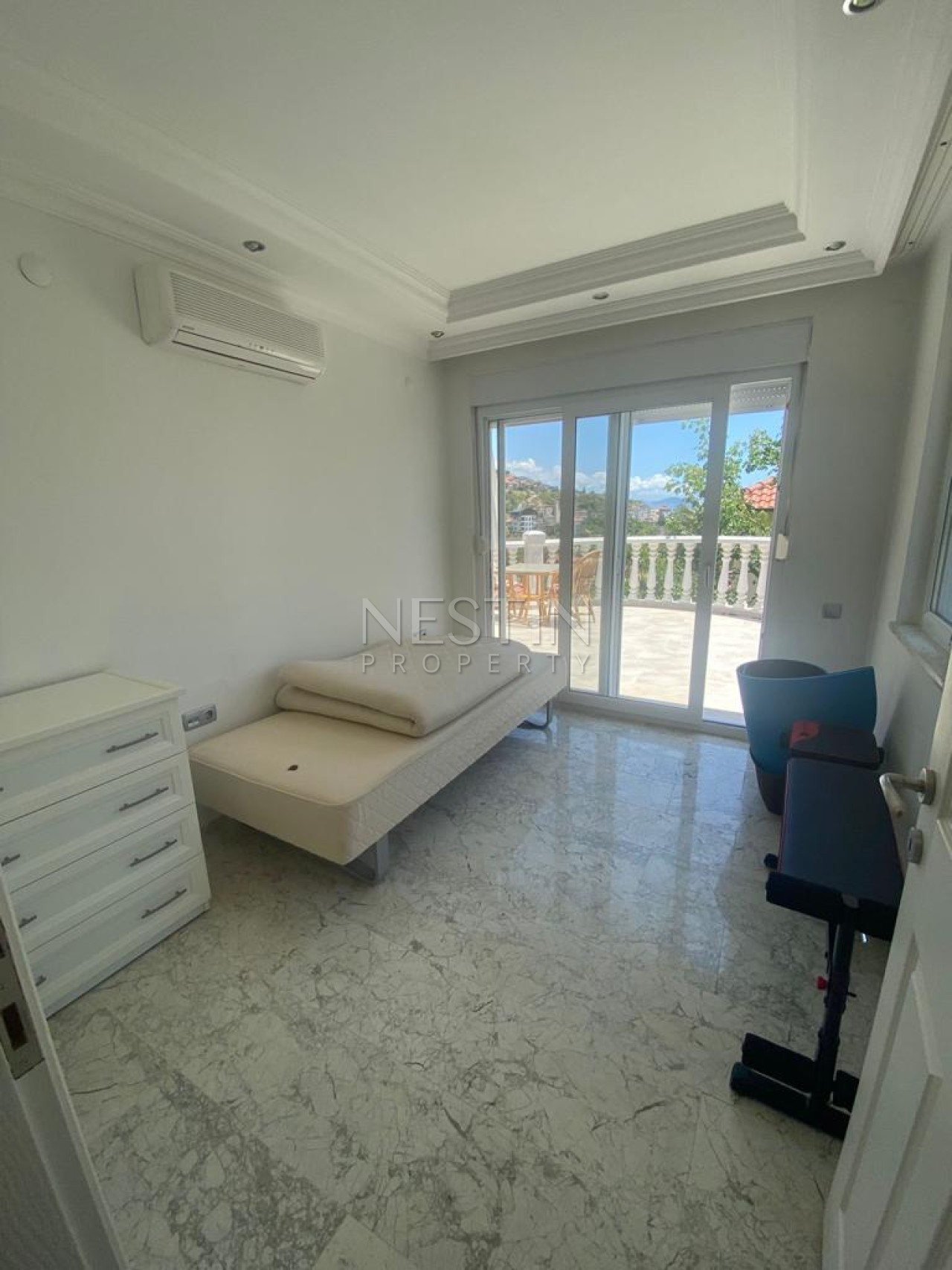 Вилла 2+1 в центре города Аланья в районе Тепе с видом горы фото 10