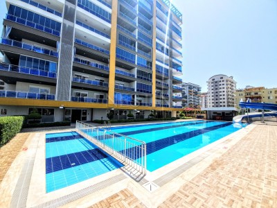 Большая квартира 2+1 с видом на горы в комплексе Люкс фото 1