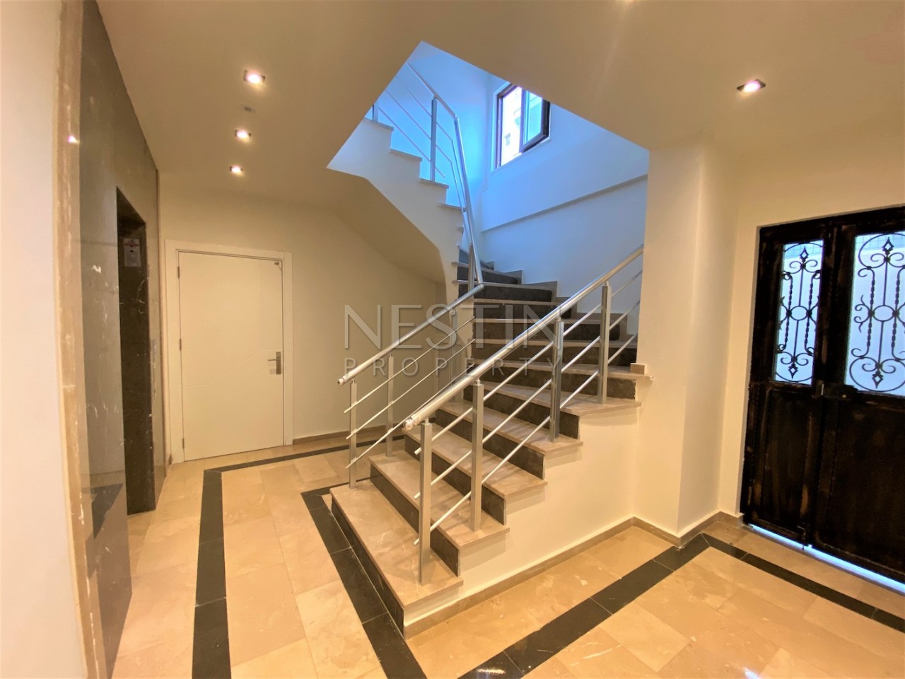 Квартира 2+1 в центре города Аланья в 150 м от Средиземного моря. фото 4