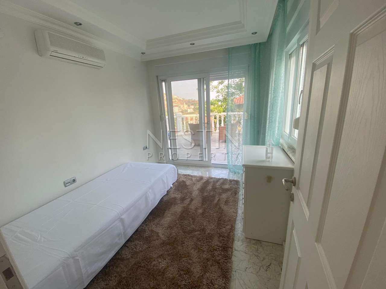 Вилла 2+1 в центре города Аланья с видом на море и горы фото 10