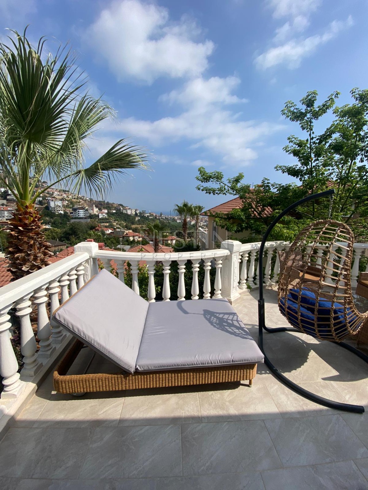 Вилла 2+1 в центре города Аланья с видом на море и горы фото 11