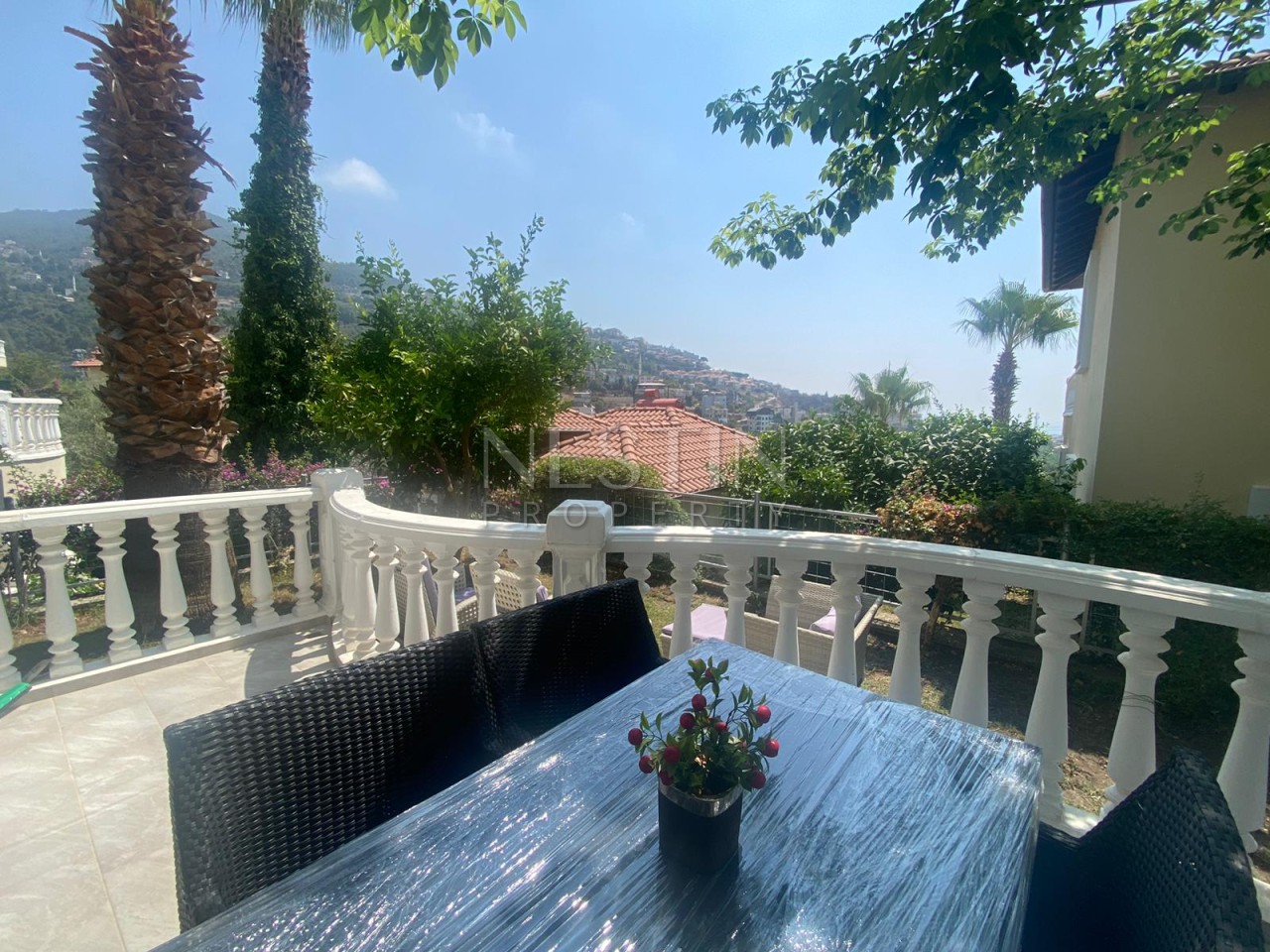 Вилла 2+1 в центре города Аланья с видом на море и горы фото 12