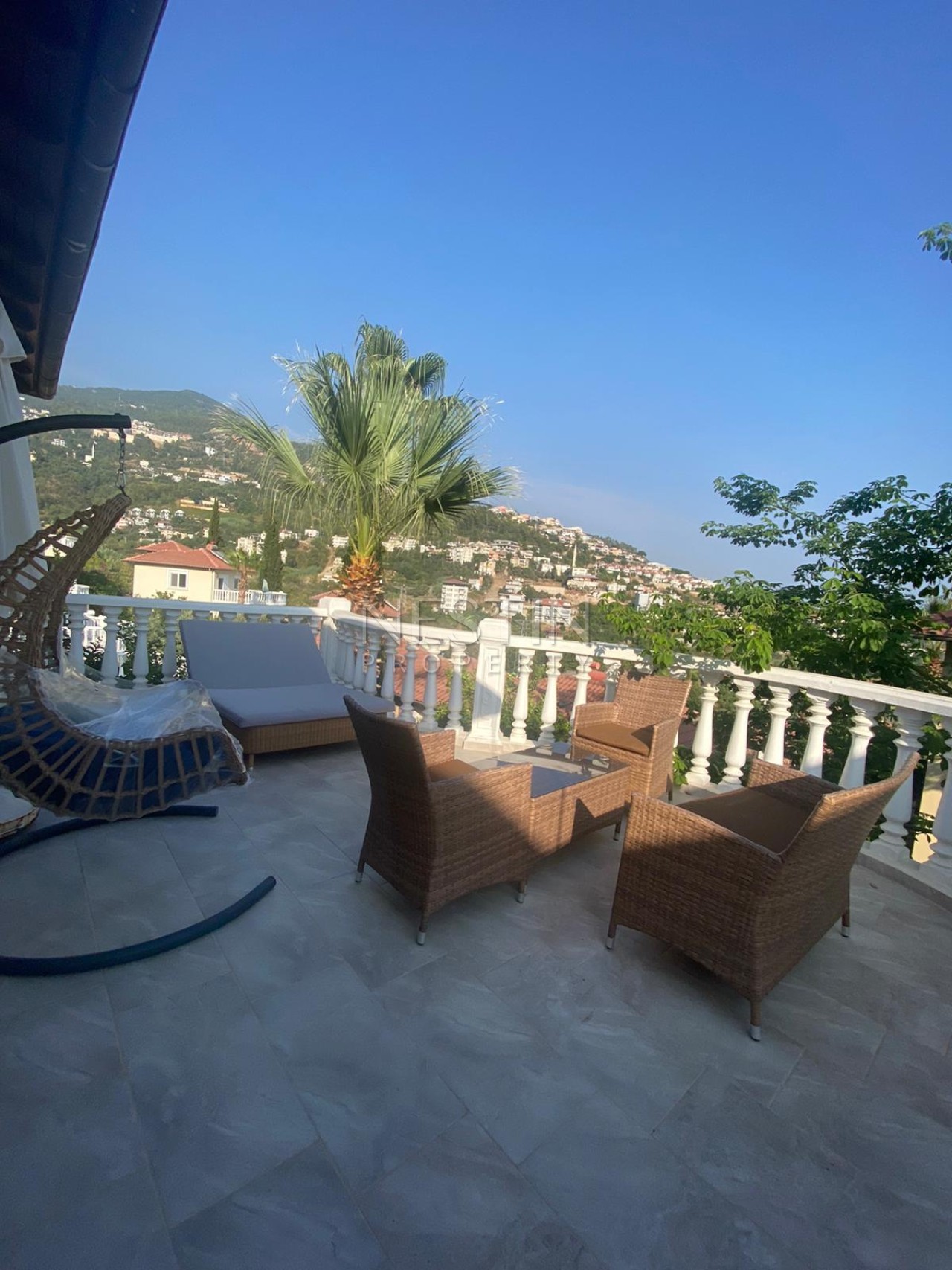 Вилла 2+1 в центре города Аланья с видом на море и горы фото 16