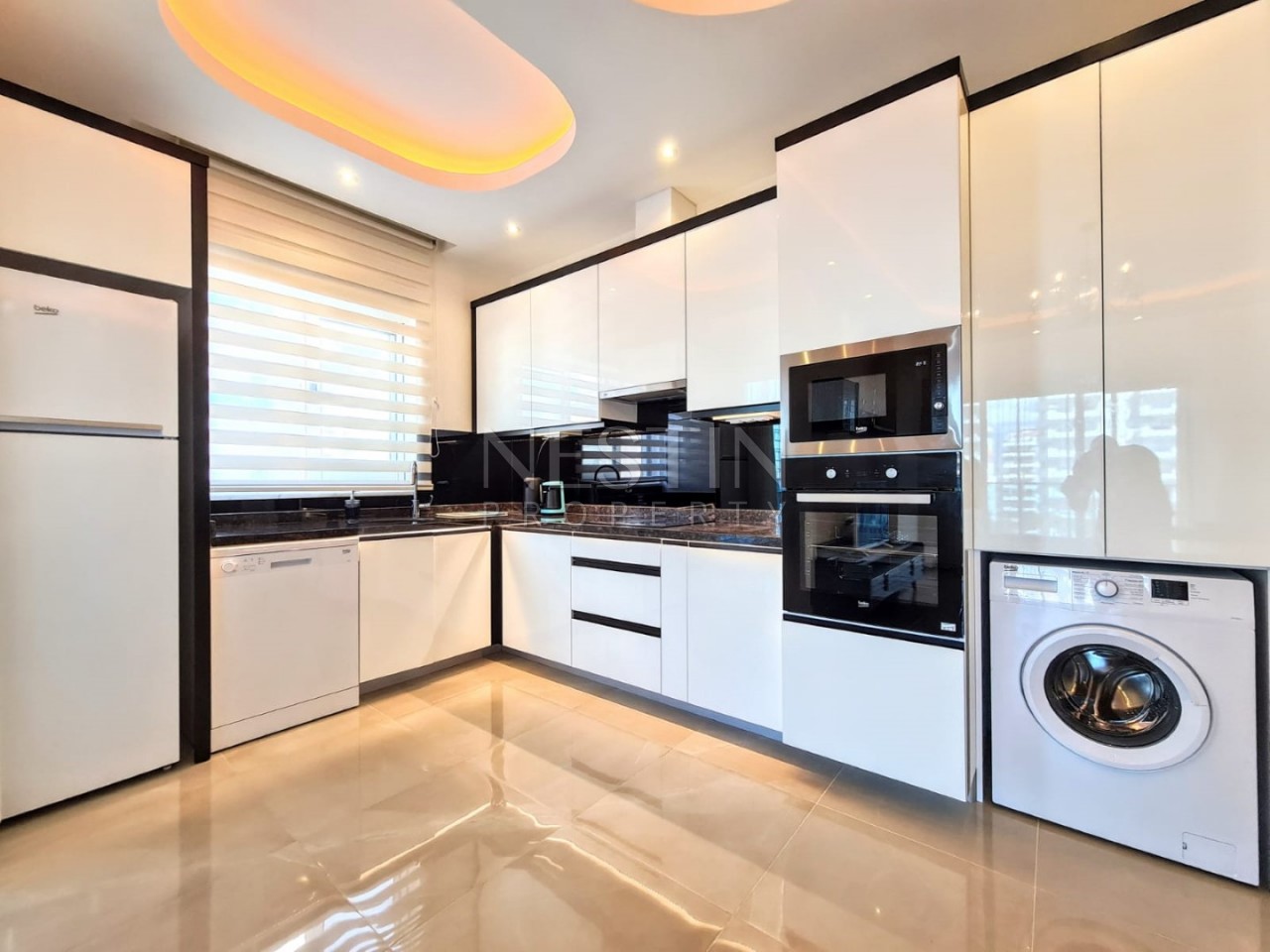 Элитная большая квартира 1+1 в комплексе Люкс в Махмутларе фото 16