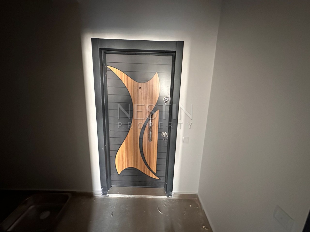 Квартира 1+1 в городе Мерсин район Томюк в 250 м от Средиземного моря фото 2