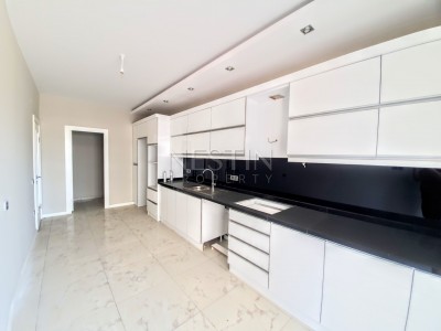 Большая квартира 4+1 в современном комплексе в Махмутларе фото 19