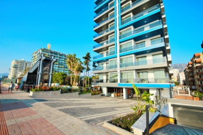 Квартира 1+1 с панорамным видом на море в новом комплексе в Махмутларе фото 1