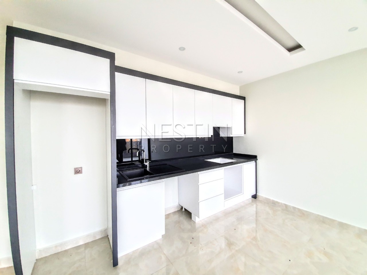 Квартира 1+1 с панорамным видом на море в новом комплексе в Махмутларе фото 14