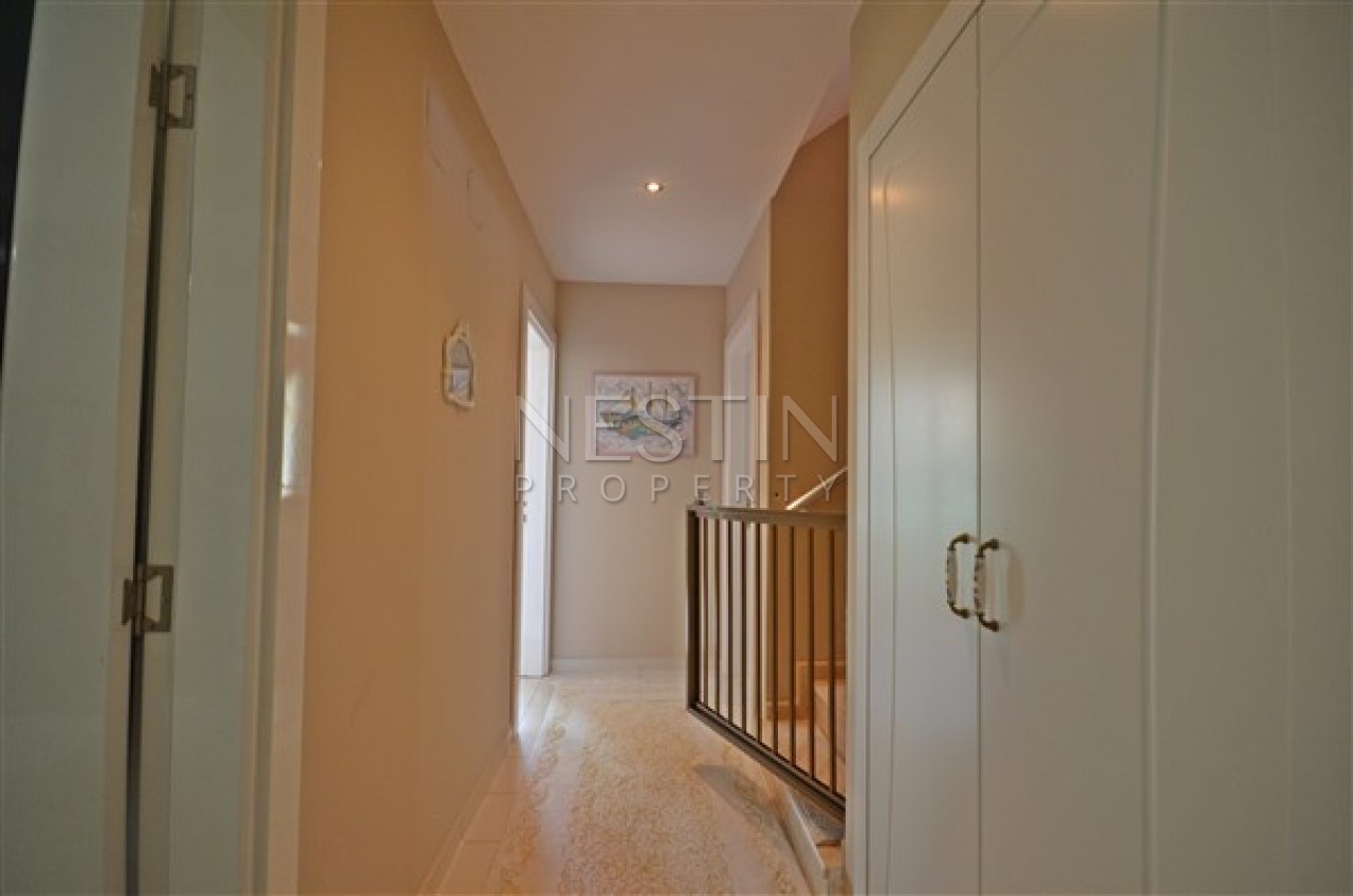 Квартира дуплекс 4+1 в районе Кестель в 200 м от Средиземного моря фото 3