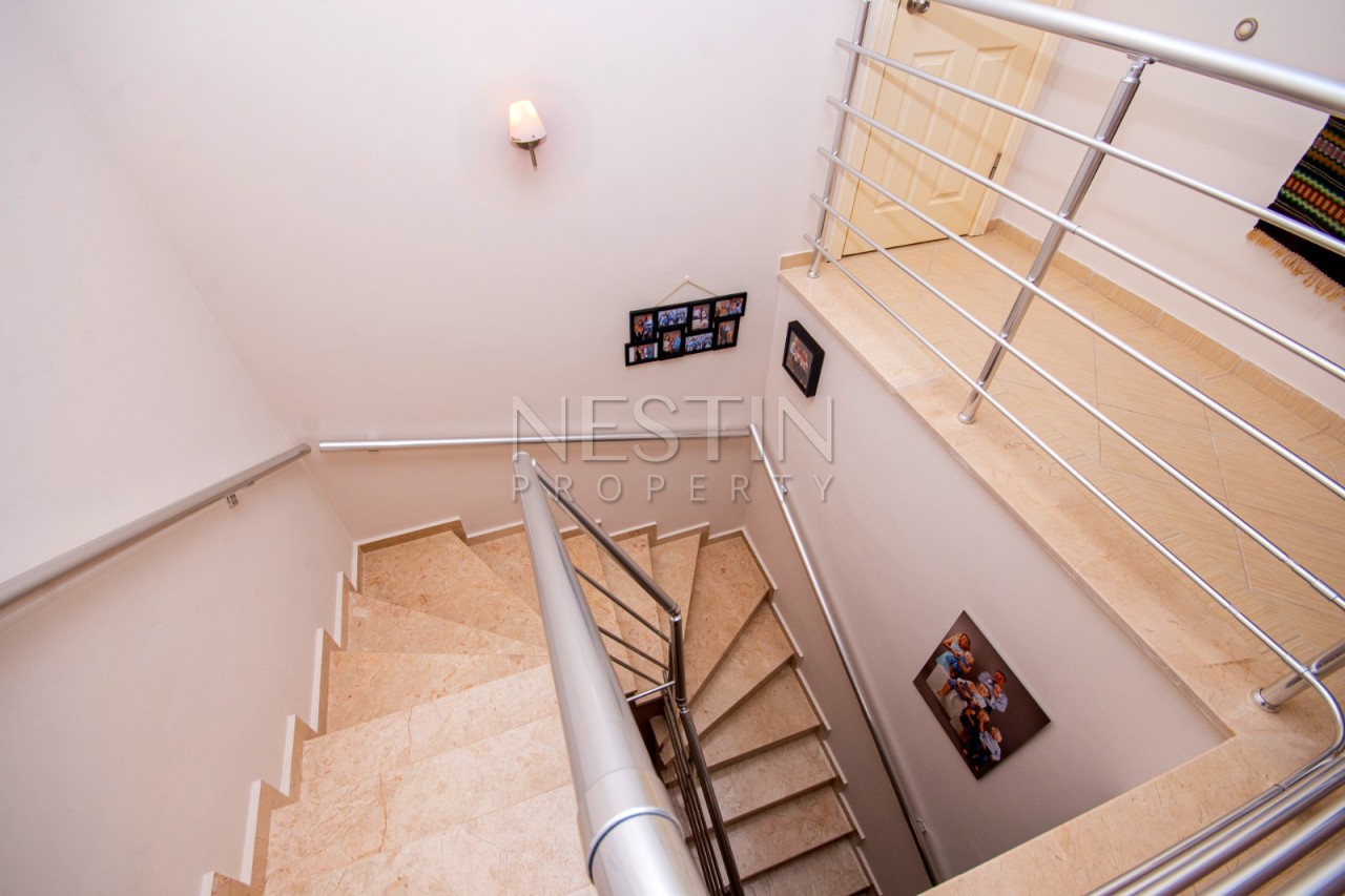 Квартира дуплекс 4+1 в центре города Аланья с видом на горы фото 14