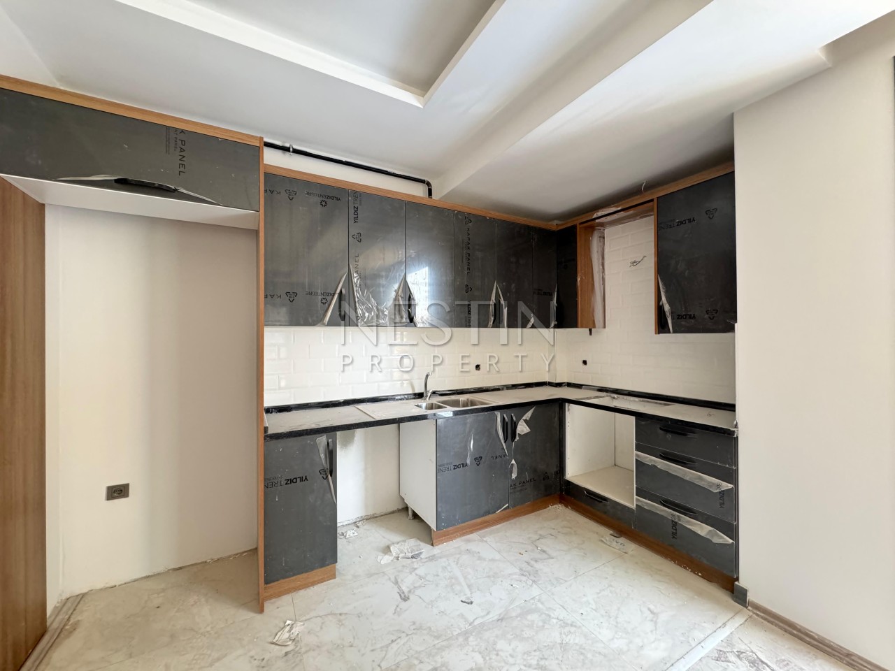 Квартира 2+1 в городе Мерсин район Томюк в 300 м от Средиземного моря фото 2