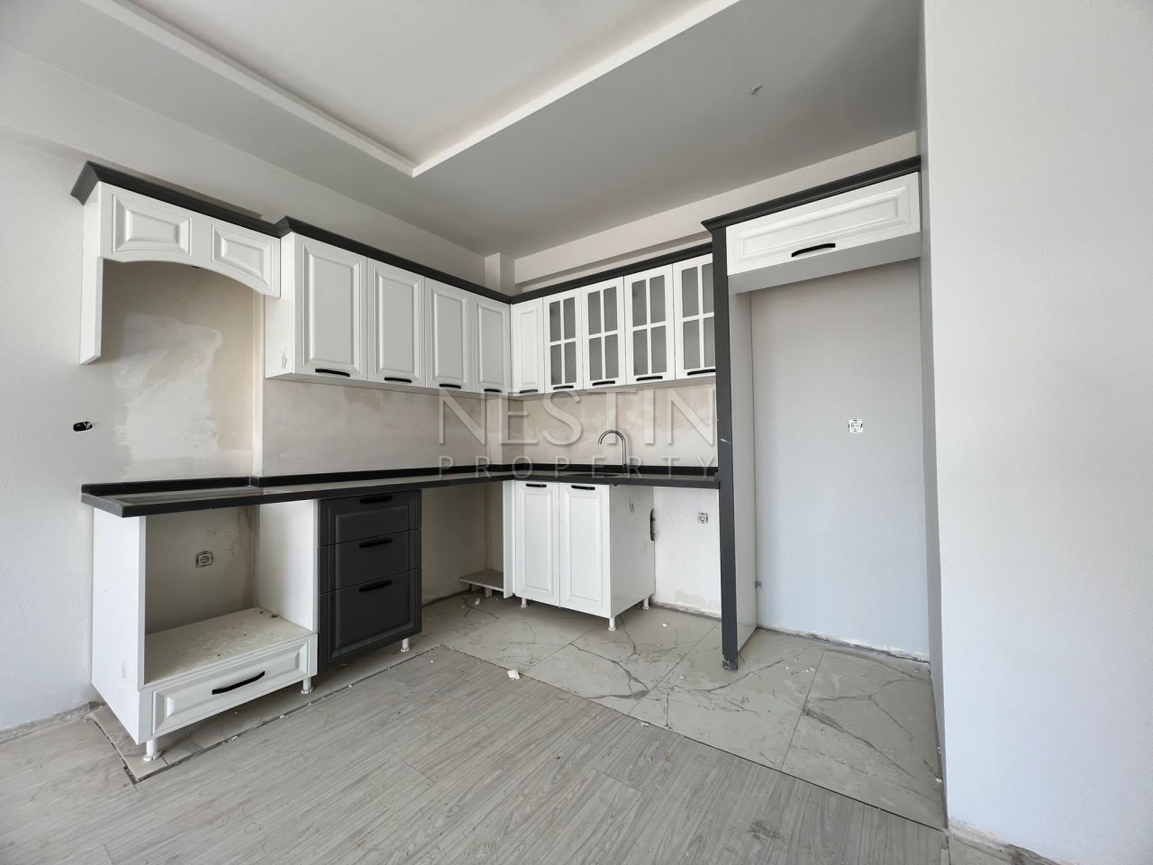 Квартира 1+1 в городе Мерсин район Томюк в 300 м от Средиземного моря фото 3