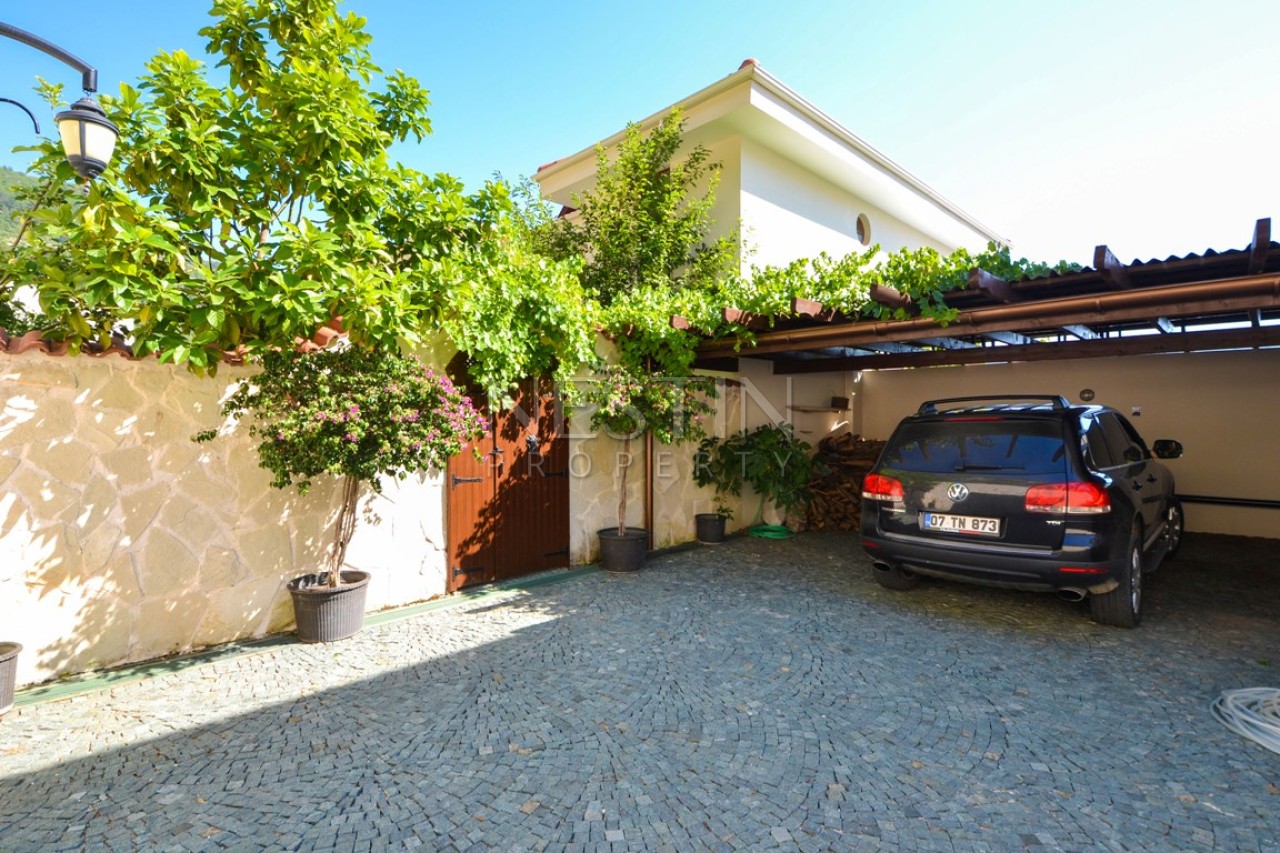 Вилла 5+2 в центре города Аланья в районе Бекташ с видом на море и горы фото 35