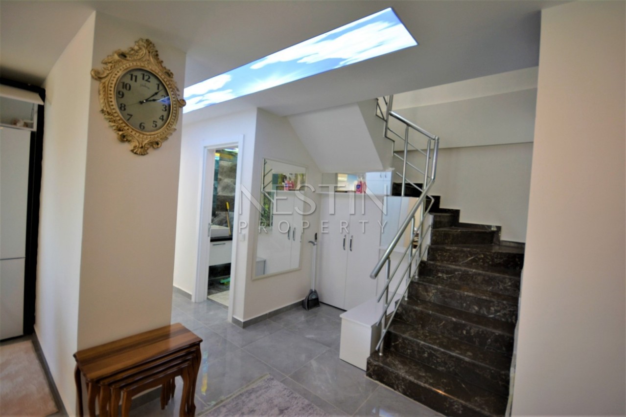 Просторный красивый пентхаус 3+1 в новой резиденции в Махмутларе фото 5