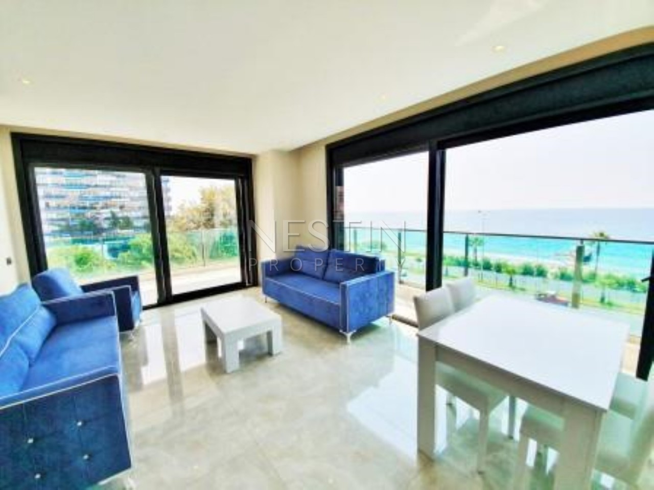 Квартира 2+1 с прямым видом на море в роскошном комплексе в Махмутларе фото 11