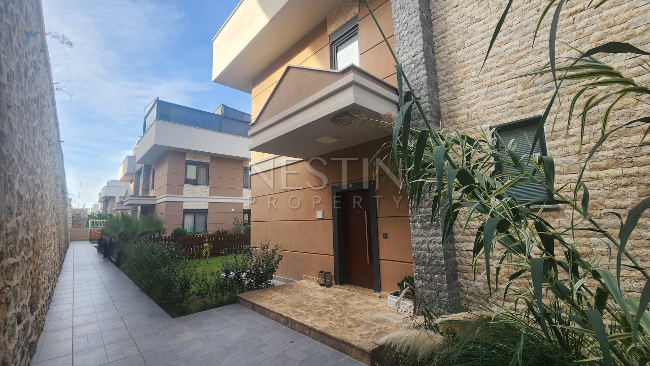 Вилла 4+1 в районе Каргыджак с видом на горы фото 38