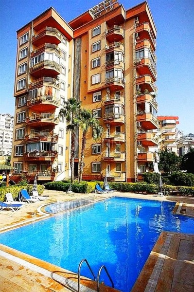 Меблированные апартаменты 2+1 с бассейном в районе Тосмур фото 1