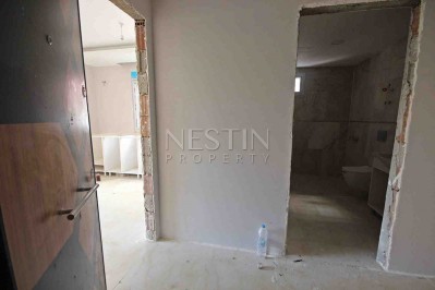 Абсолютно новая квартира 1+1 с панорамными окнами в центре Махмутлара фото 4