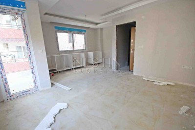 Абсолютно новая квартира 1+1 с панорамными окнами в центре Махмутлара фото 9