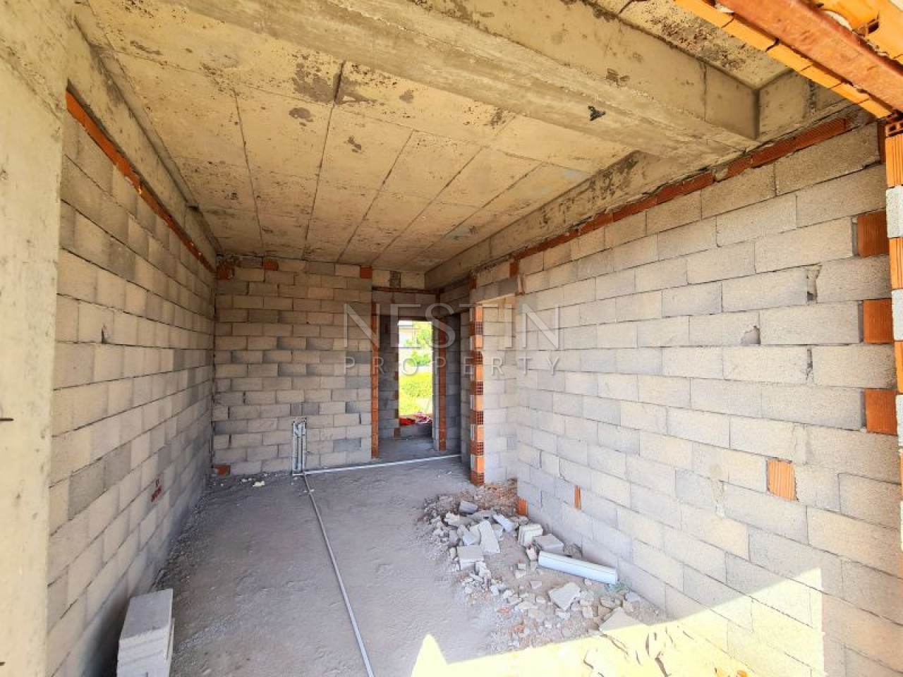 Новый жилой комплекс на стадии строительства в районе Демирташ фото 31